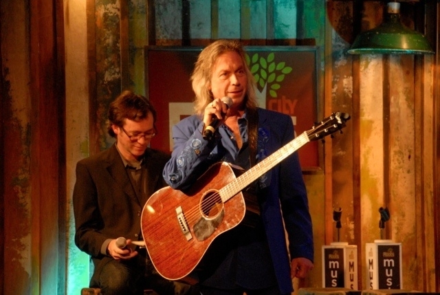 Jim Lauderdale.