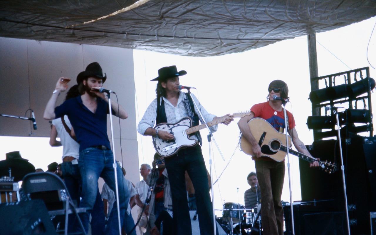 Waylon Jennings at Willie’s 1st July 4th picnic in 1973.