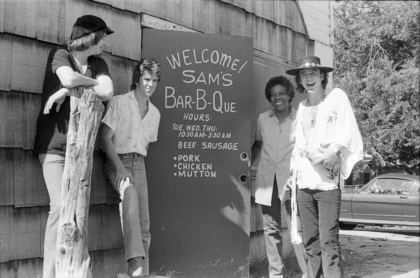 Tommy Shannon, Chris Layton & SRV @ Sam’s BBQ (Austin, TX).